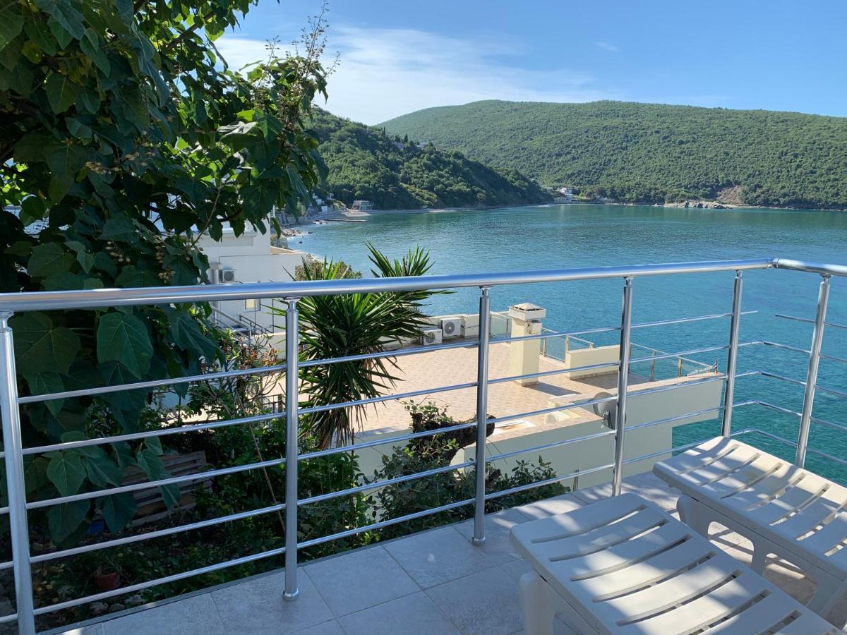 Azzure Apartment Ulcinj Zewnętrze zdjęcie