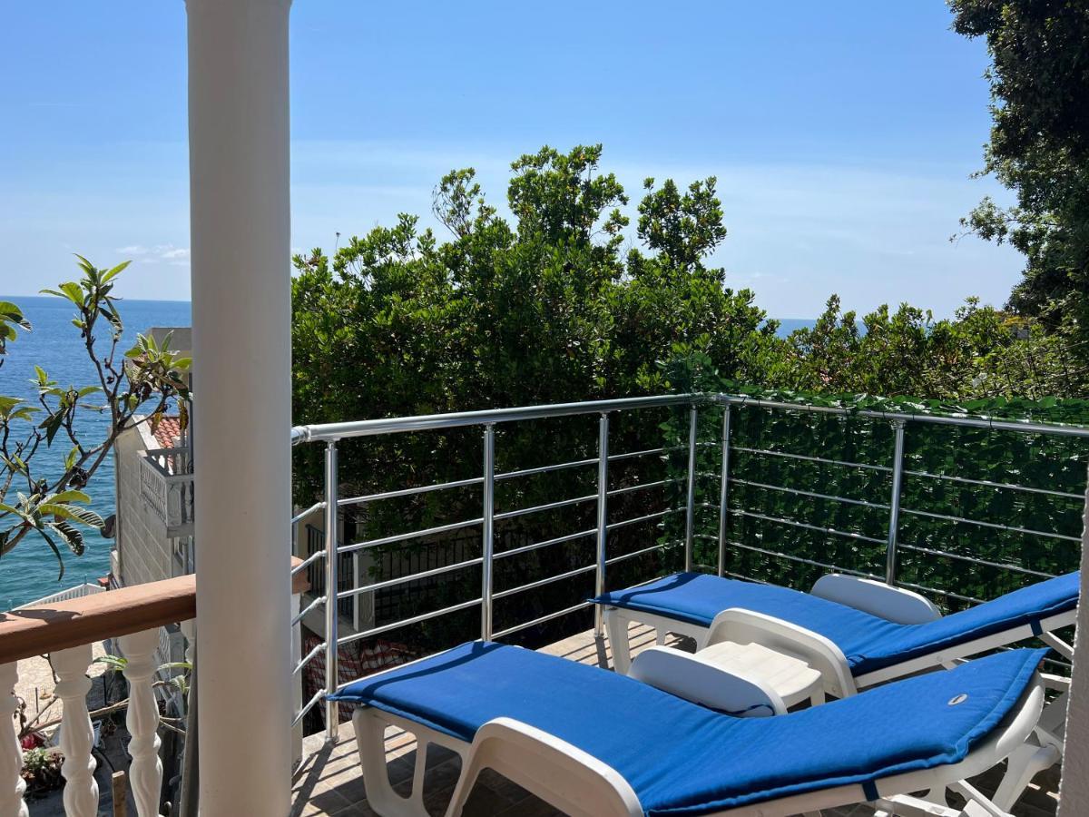 Azzure Apartment Ulcinj Zewnętrze zdjęcie