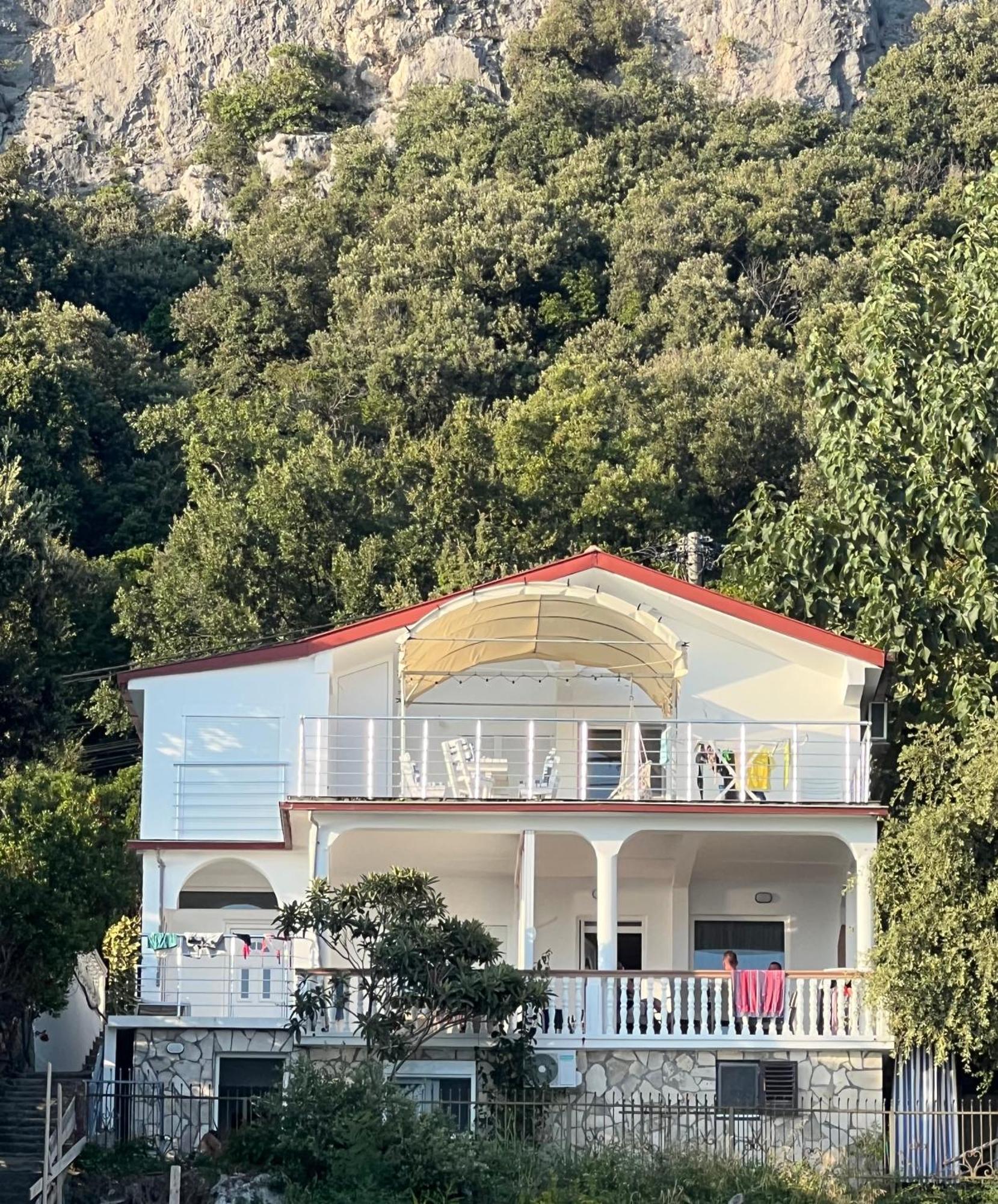 Azzure Apartment Ulcinj Zewnętrze zdjęcie